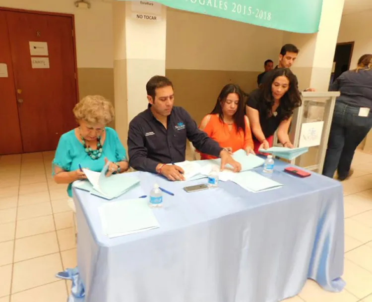 DIF municipal firma convenio con el sector privado y grupos asistenciales