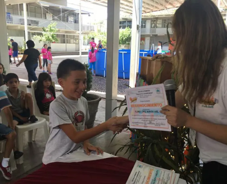 Culmina programa  Escuelas de Verano  con éxito en Nogales