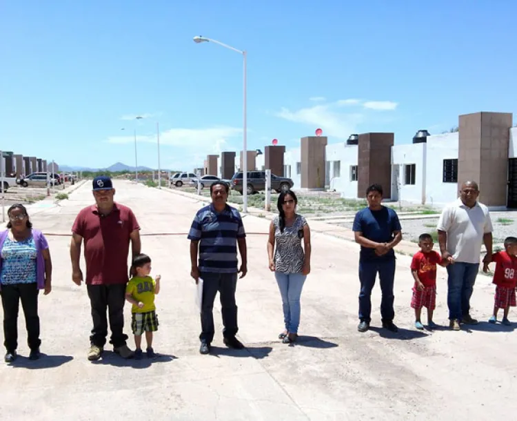 Acusan vecinos a constructora de no cumplir lo estipulado en Agua Prieta