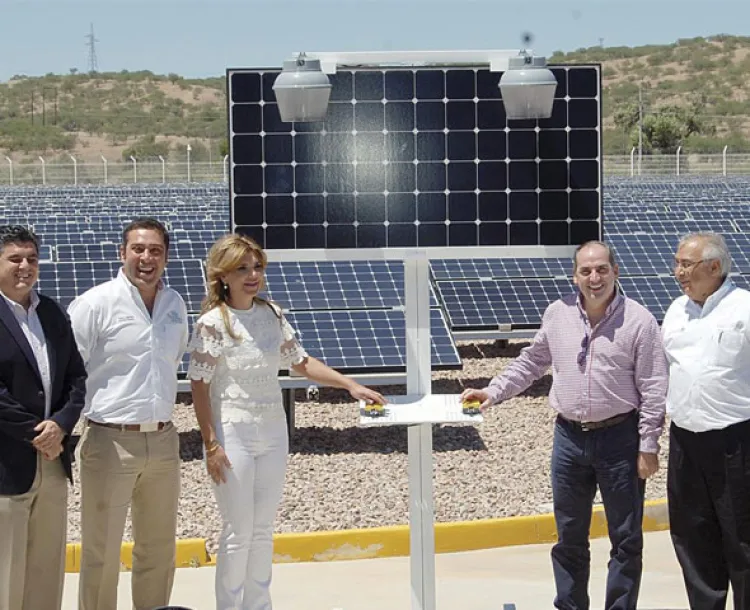 Ahorro por uso de la energía solar se invertirá en nuevas obras en OOMAPAS