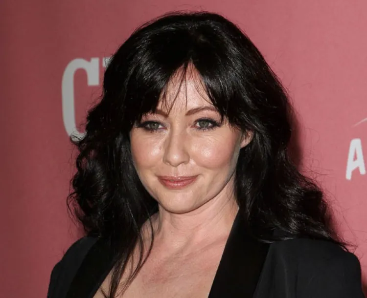 Asegura Shannen Doherty que su perro detectó su cáncer