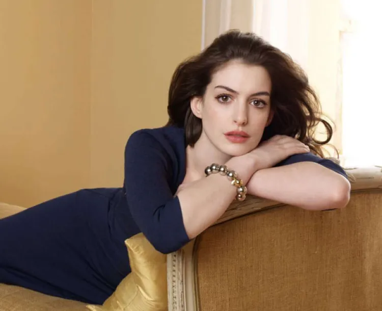 Anne Hathaway lanza mensaje sobre la maternidad
