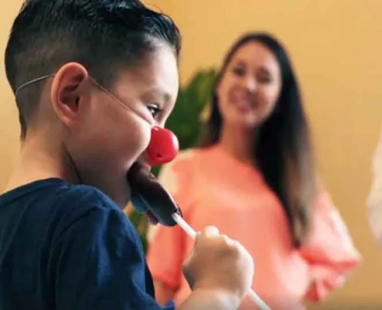 Recompensan a niño de Guaymas que lloró por paleta payaso triste