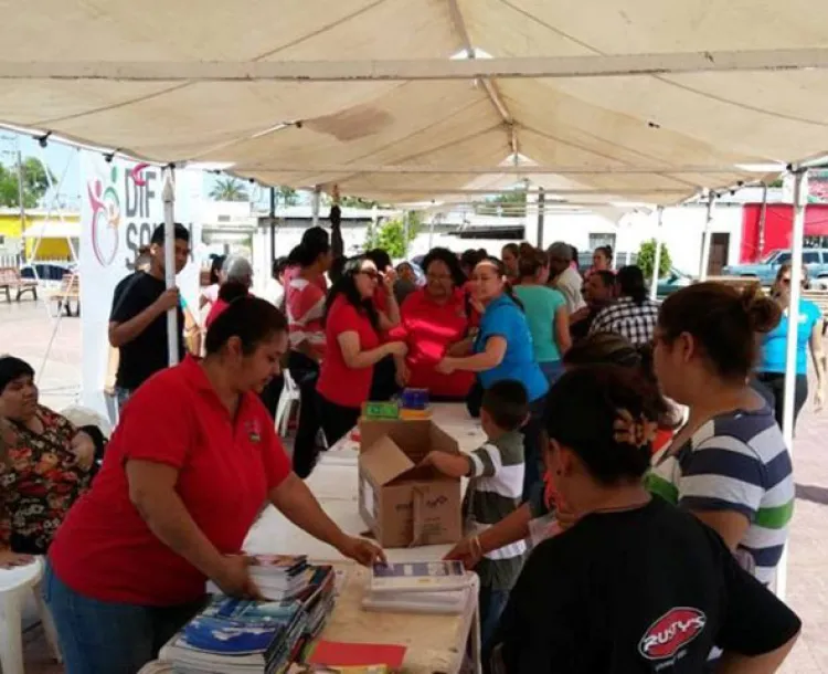 De DIF Estatal exitoso ‘Bazar de útiles escolares’ en Pitiquito