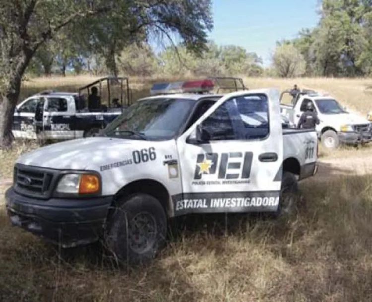 Hallan cuerpos de dos hombres muertos a balazos