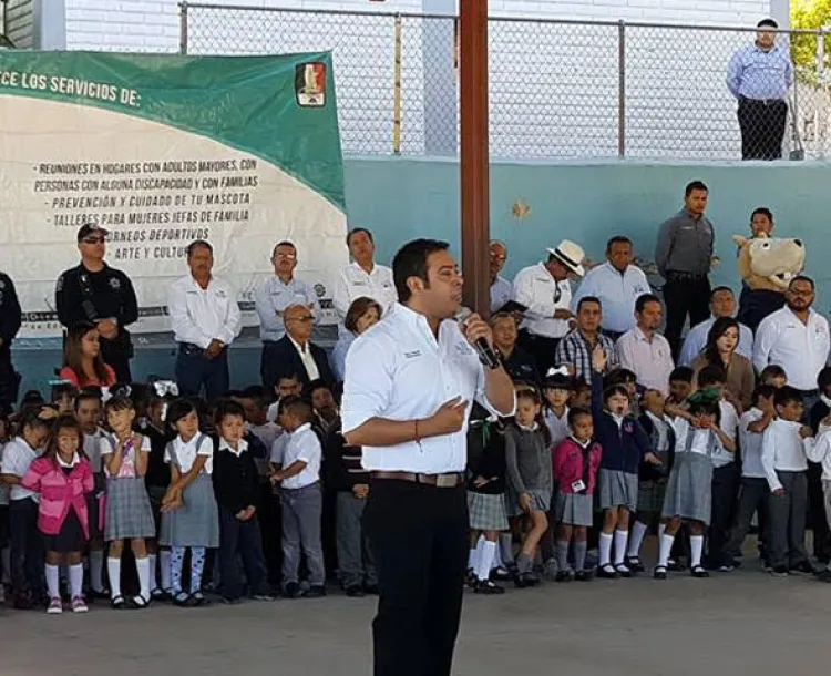 Busca Alcalde  mejorar escuelas