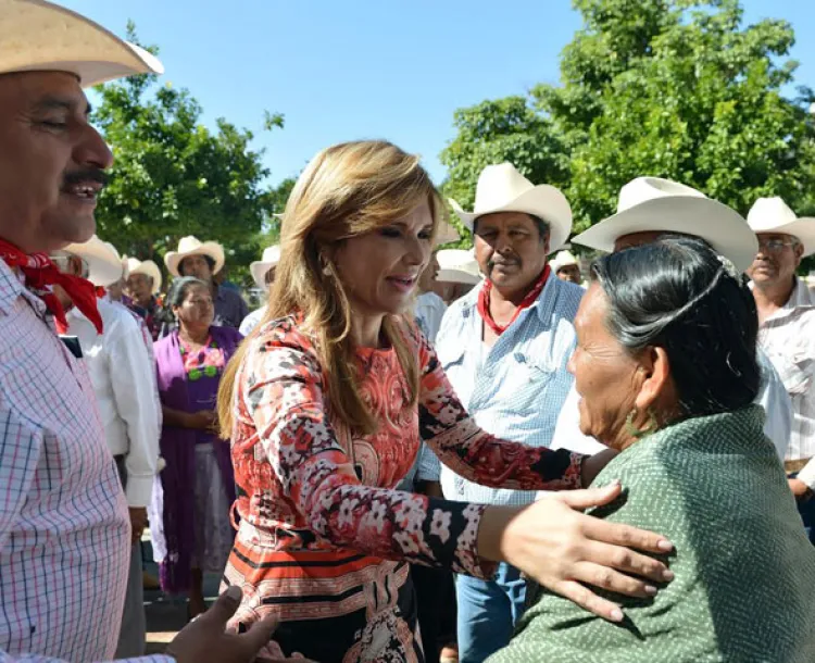 Comunidades indígenas tienen cabida y atención: Claudia Pavlovich