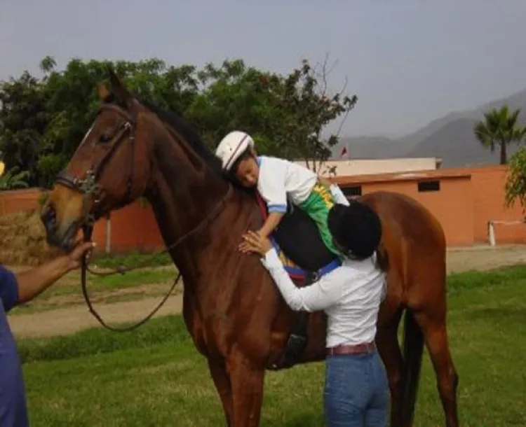 Otorgarán servicio de equinoterapia en Agua Prieta