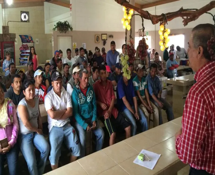 Apoya Sedesol a los jornaleros con Ferias de Servicio