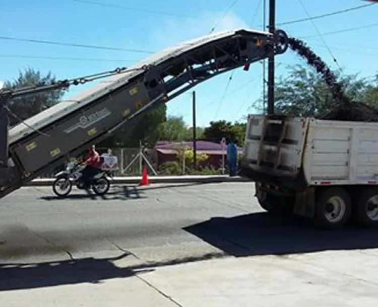 Inicia repavimentación de la Niños  Héroes en Magdalena de Kino