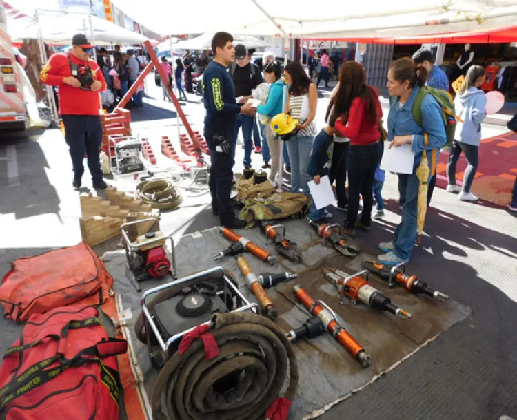 Inauguran campaña Bomberos Invierno Seguro