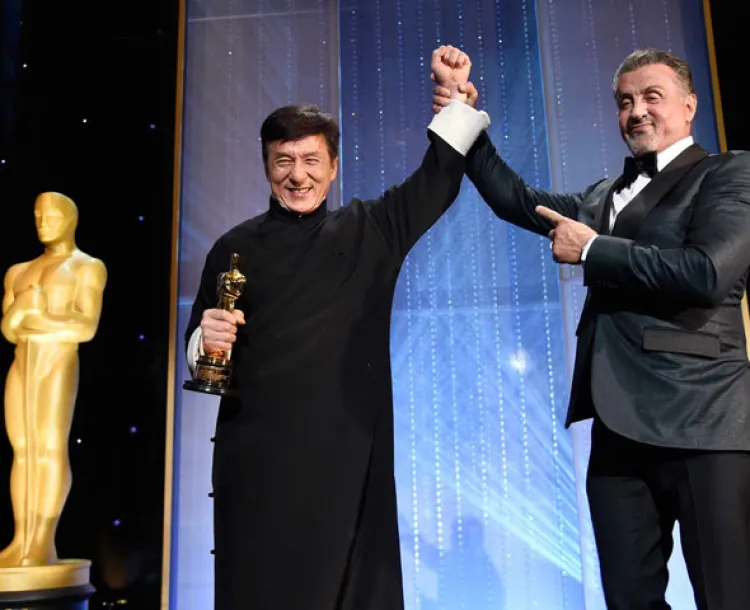 Jackie Chan recibe Oscar honorífico
