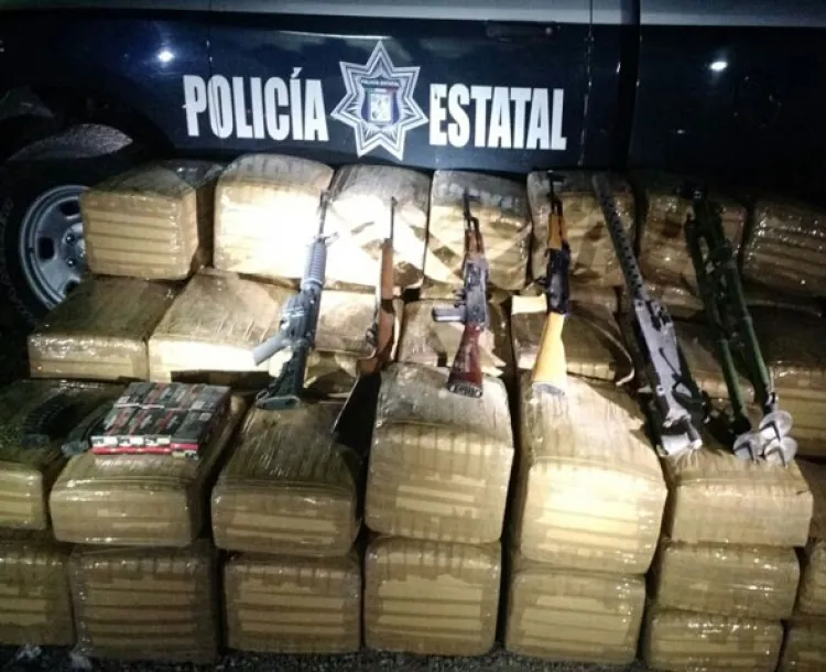 Aseguran armas y 820 kilos de droga