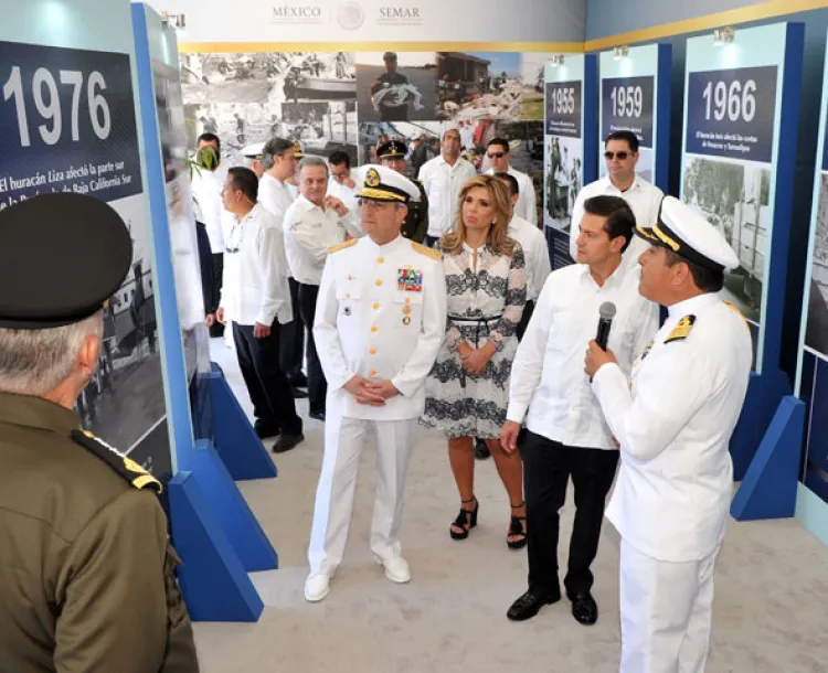 EPN y Gobernadora conmemoran el Día de la Armada