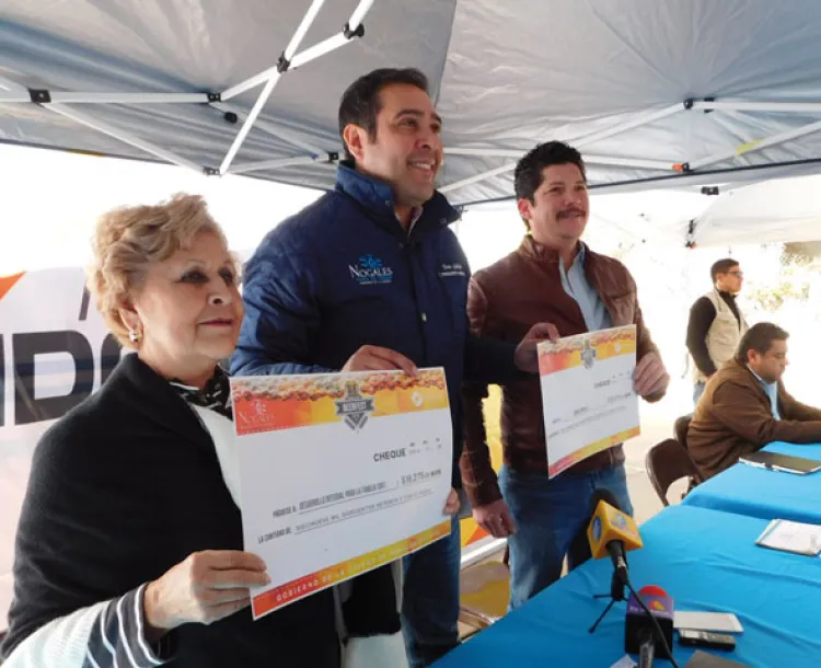 Alcalde entrega recursos de Beer Fest a Canirac y al DIF