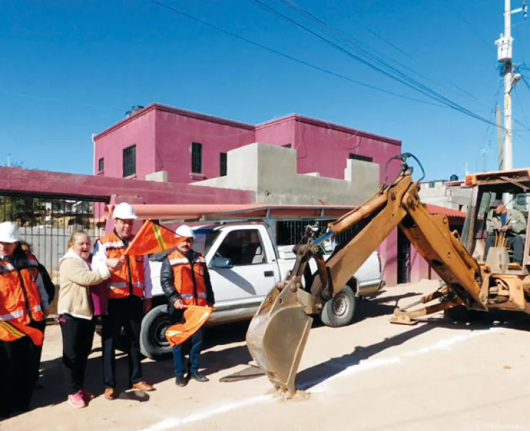 Temo Galindo y Mauro Corrales dan banderazo a obras de drenaje y agua potable