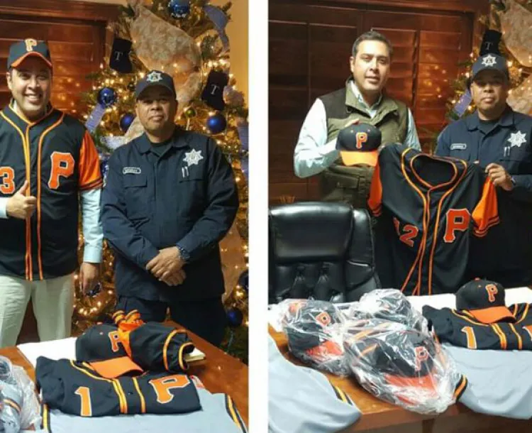 Entrega Temo Galindo  uniformes a deportistas