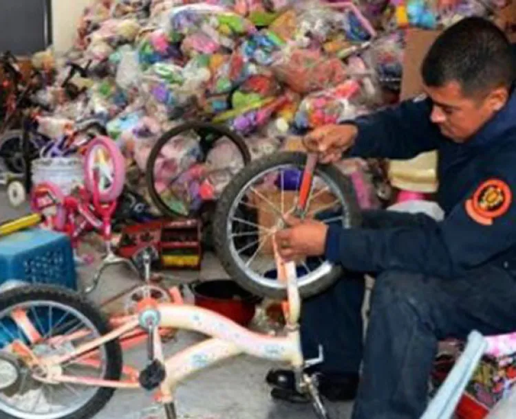 Regalarán Bomberos juguetes a menores, inician recolección