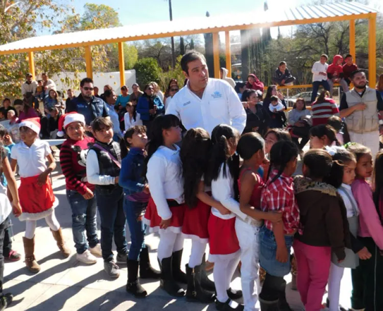 Lleva Municipio  posada a niños  de varias colonias