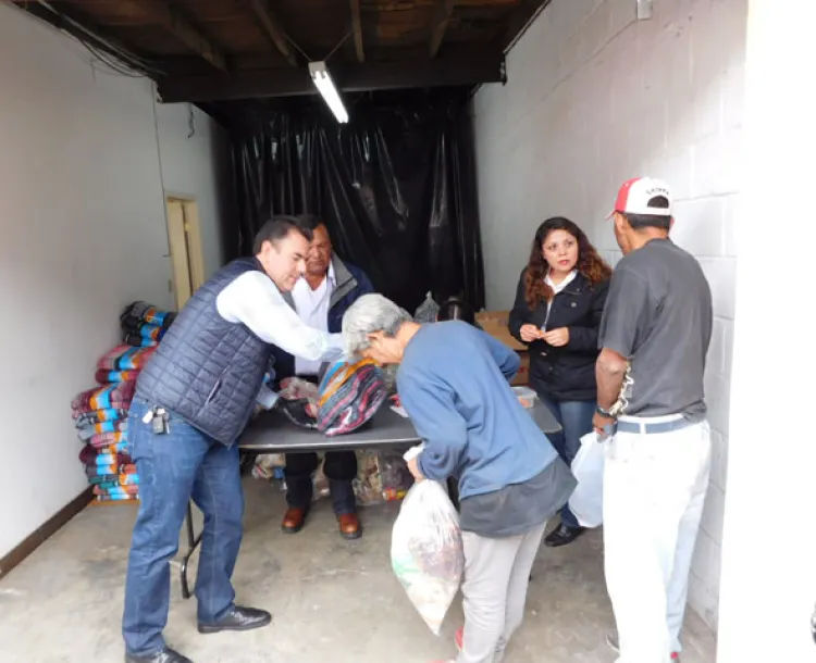 Entrega Parquímetros alimentos y cobertores