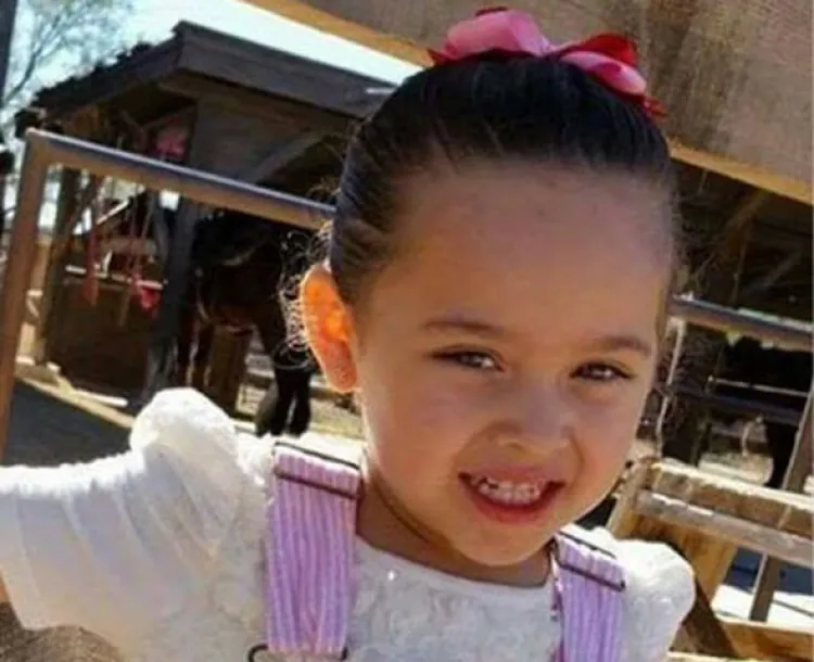 Conmueve a comunidad fronteriza muerte  de niña por cáncer en Douglas, Arizona