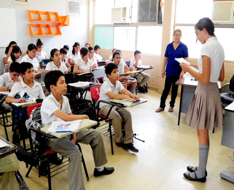 Llama a unirse por estudiantes a padres y maestros