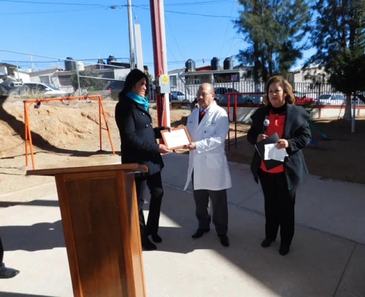 Recibe jardín de niños constancia de certificación