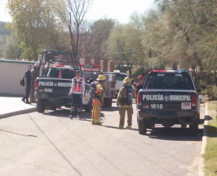 Moviliza a autoridades amenaza de bomba en Conalep Magdalena