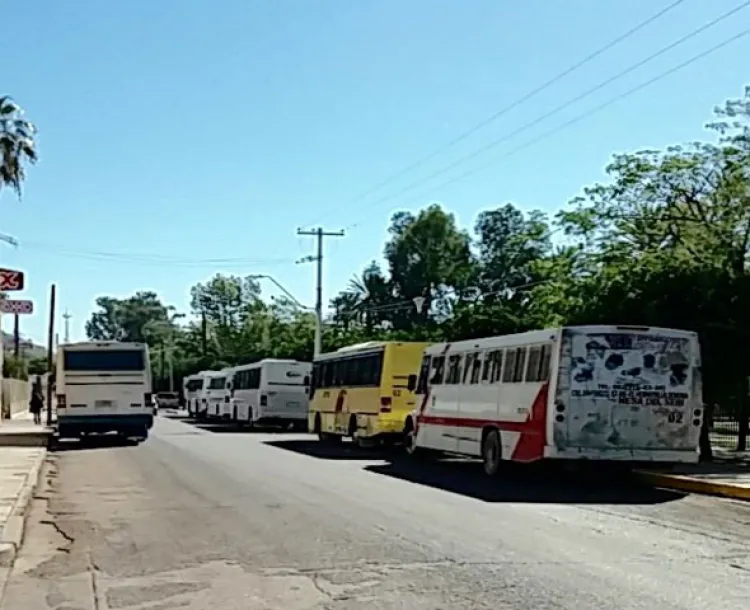 Incumplen con la ley concesionarios del transporte suburbano