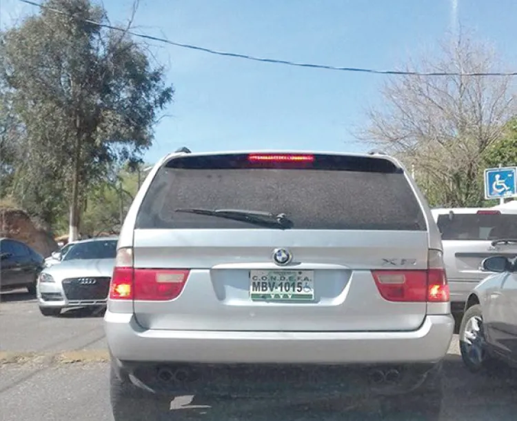 Sin validez las placas de discapacidad de Condefa