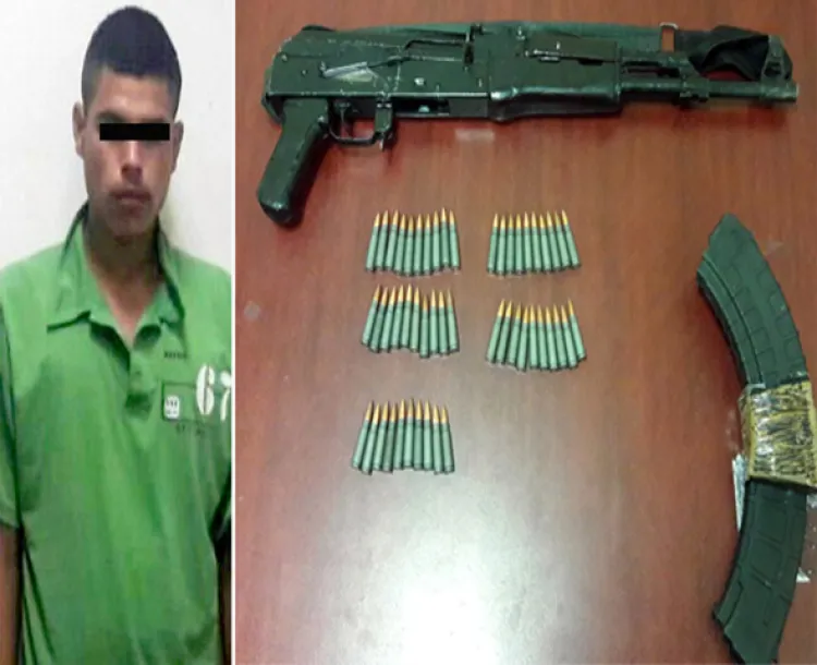 Atrapa PESP a hombre con AK-47