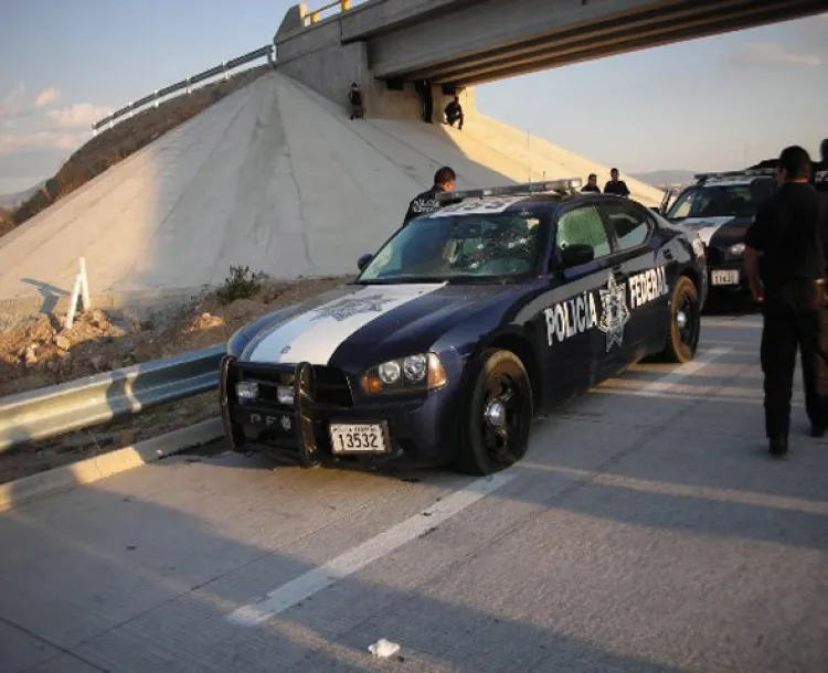 Deja accidente en las ‘Curvas de Quijano’ tres lesionados