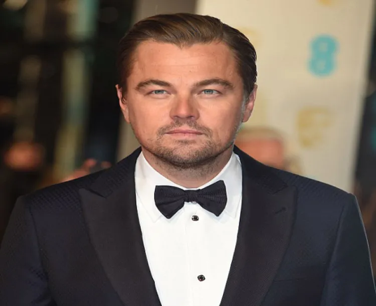 Leonardo DiCaprio devuelve Óscar de Marlon Brando