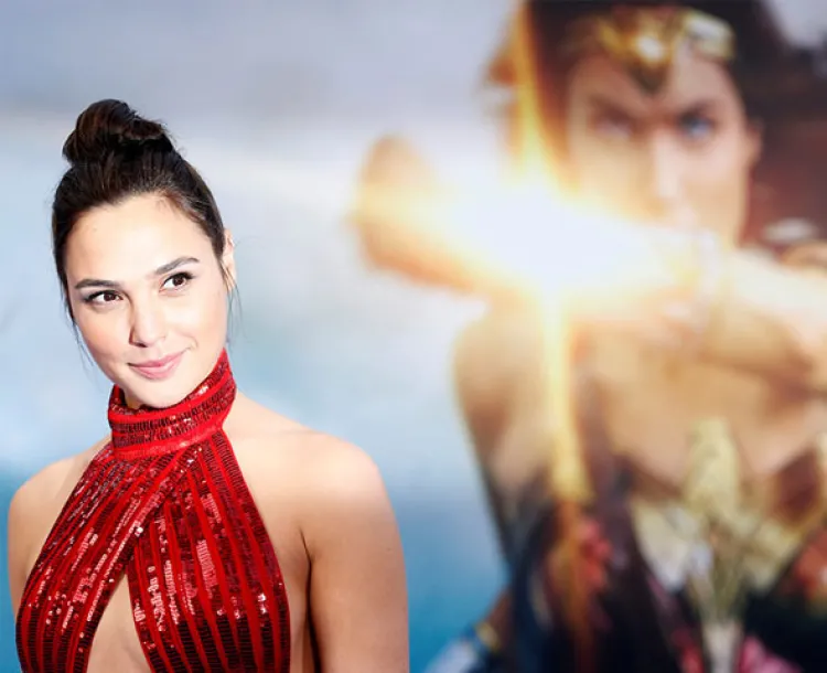 Wonder Woman no recibe sueldo maravilloso
