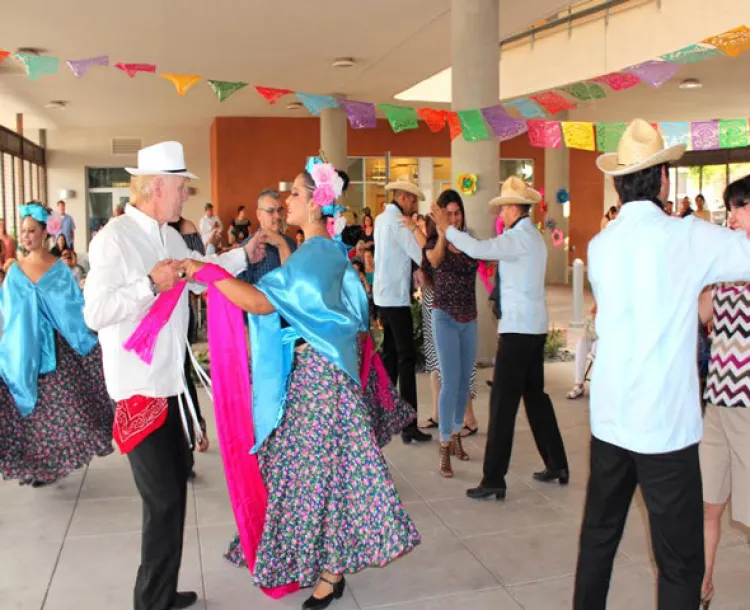 Exitosa primera edición de Tardes de Veracruz en Nogales, Az