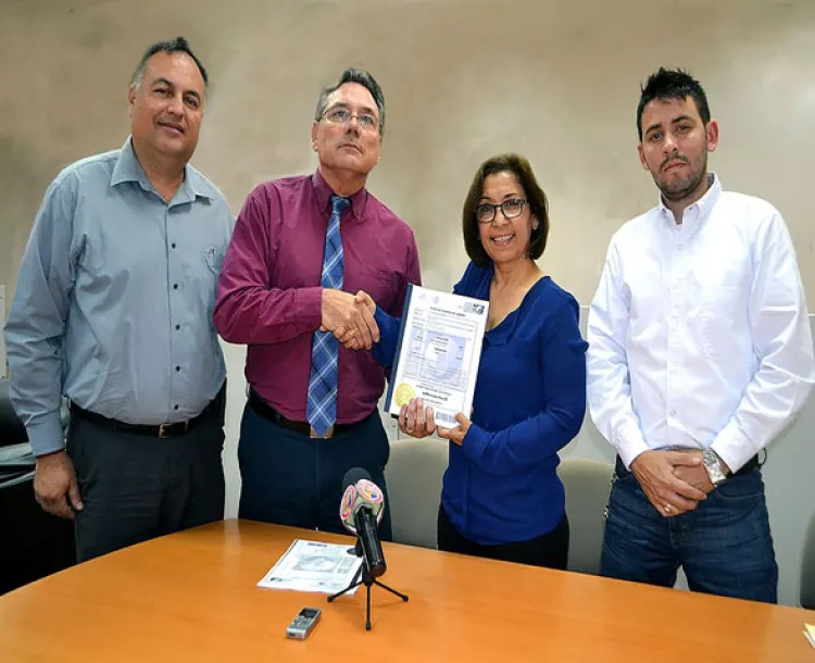 Patentan sonorenses dispositivo especial para construcción