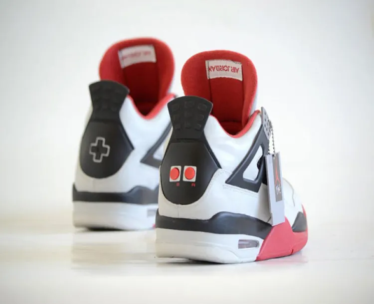 Nike presenta Air Jordan 4 Retro Nes