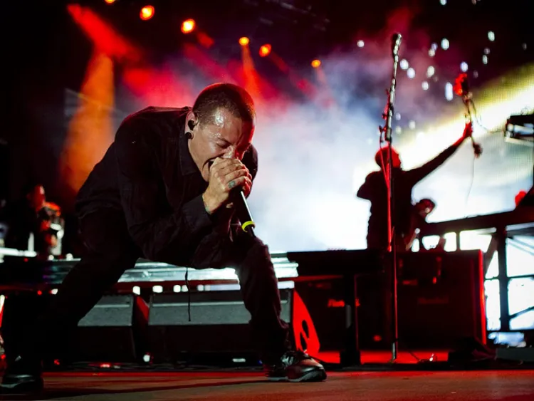 Se suicida el vocalista de Linkin Park