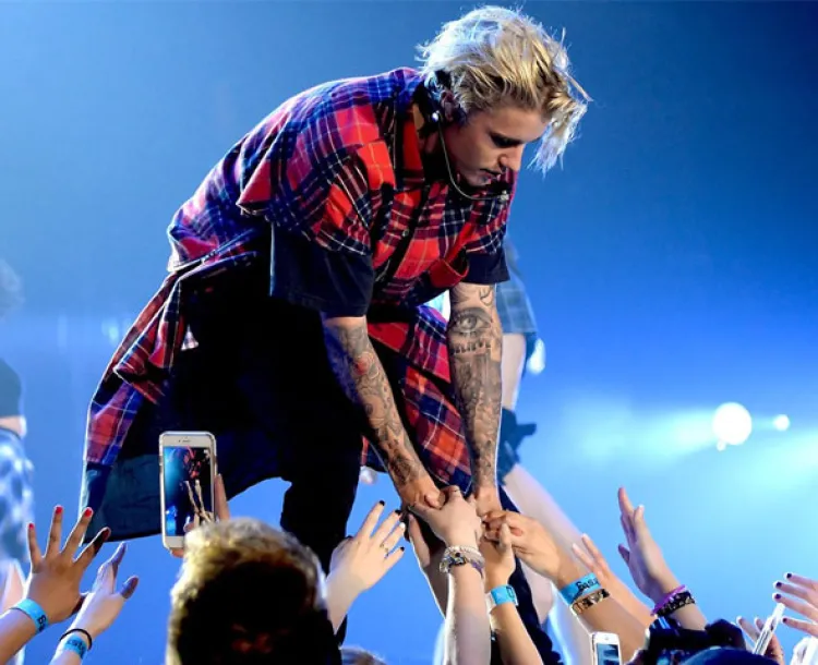 Justin Bieber cancela conciertos de su gira