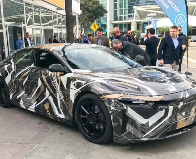 Lucid Motors mantiene planes: Natalia Rivera Grijalva