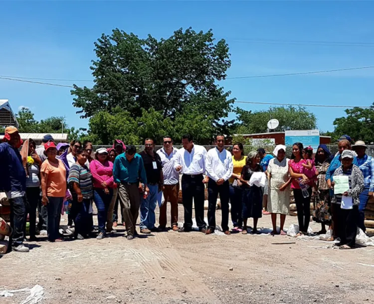 Coordina Sedesson  entrega de materiales de construcción en Navojoa