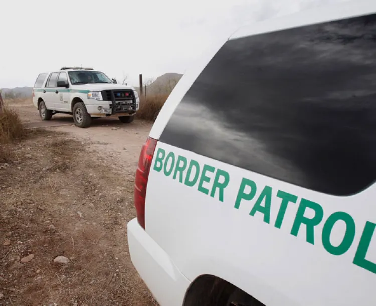 Rescata Patrulla Fronteriza a 2 migrantes mexicanos