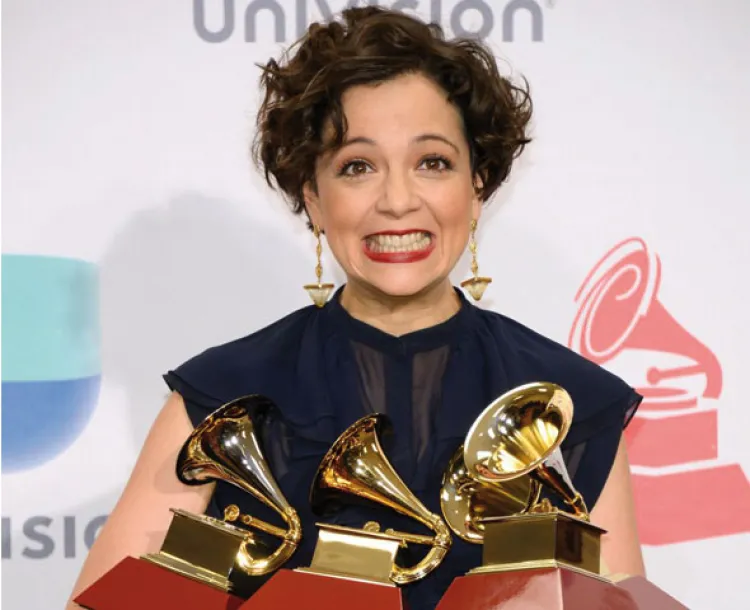 Lafourcade, la mexicana más nominada al Grammy