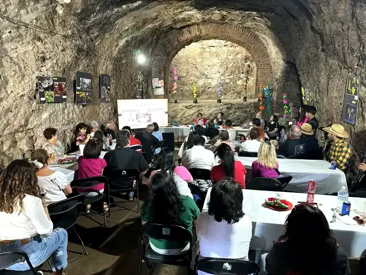 Comparte Nicolás Kyriakis la historia de “La Caverna” en Nogales