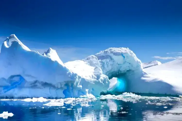 Bajos niveles de hielo marino en la Antártida apuntan al cambio climático