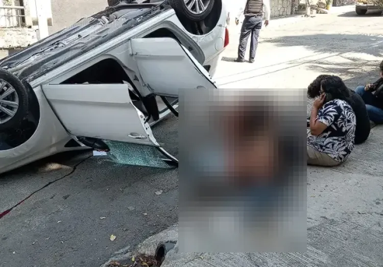 Accidente automovilístico en Cuernavaca: Mujeres se toman selfie tras choque impactante