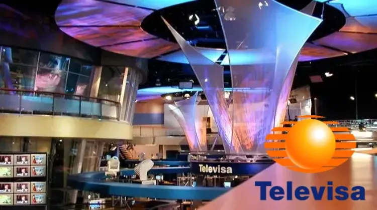 ¡De terror! Conductora de Televisa confiesa que fan la acosó durante años; intentó robarle ropa íntima