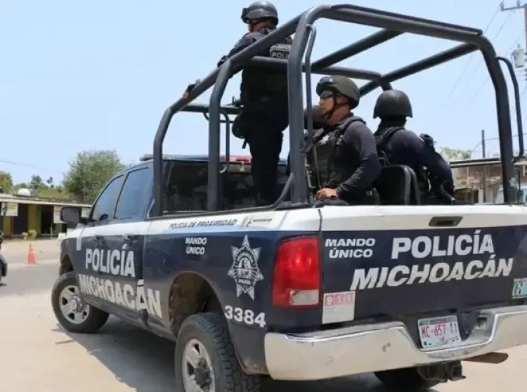 Violencia en Michoacán: Encuentran 3 cadáveres a plena luz del día