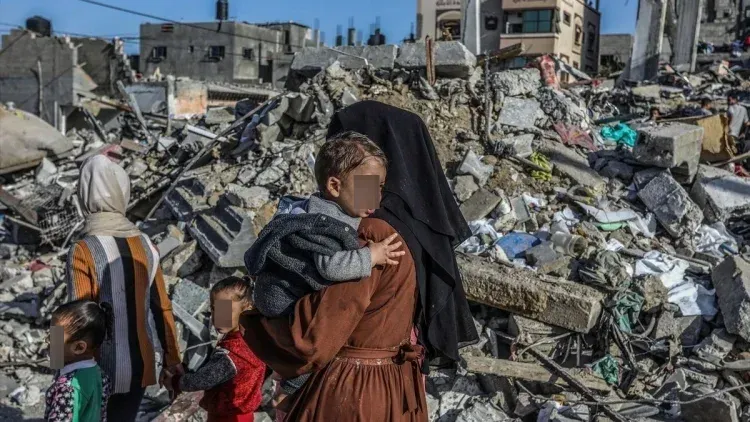 Milagro en Gaza: Médicos salvan a bebé tras la tragedia de un bombardeo israelí