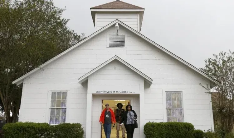 Demolición de la Primera Iglesia Bautista de Texas: Un recordatorio doloroso de la masacre de 2017